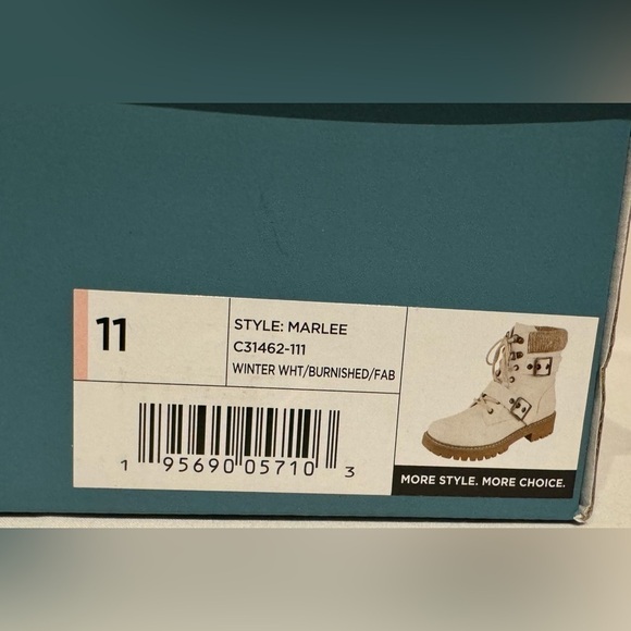 NEW Cliffs By White Mountain Women's Marlee Ankle Boot Winter White Size 11M - Picture 14 of 14